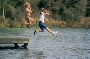 Gehen gemeinsam durch dick und d&uuml;nn: Thomas J. (Macaulay Culkin, l.) und Vada (Anna Chlumsky, r.) ...
