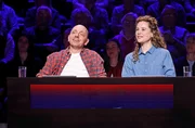 Rateteam-Kapit&auml;n Bernhard Ho&euml;cker (l.) und Schauspielerin Klara Deutschmann (r.).
