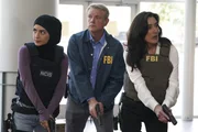 (v.l.n.r.) Fatima Namazi (Medalion Rahimi); Mark Collins (JD Cullum); Lisa Rand (Alicia Coppola)