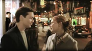 Spider-Man (Tobey Maguire, l.) Mary Jane (Kirsten Dunst, r.).