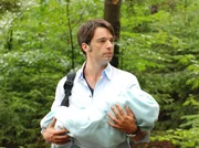 ARD STURM DER LIEBE FOLGE 1379, am Mittwoch um 15:10 Uhr im ERSTEN. Robert (Lorenzo Patan&eacute;) wartet angespannt auf Curd.