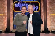 Treten bei "Wer wei&szlig; denn sowas?" als Kandidaten an: Der &ouml;sterreichische "Youtuber" Sascha Huber (l.) und der Live-Streamer und Entertainer Jens "Knossi" Knossalla (r.).