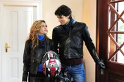 Kristin (Nina Schmieder, l.) und Moritz (Daniel F&uuml;nffrock, r.) freuen sich auf eine gemeinsame Motorradtour.