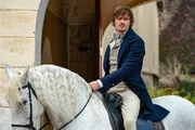 Louis Bohne (Sam Riley).