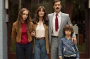 v.l. Diane Mathure (Capucine Valmary), Elise Conti (G&eacute;raldine Pailhas), Didier Mathure (Melvil Poupaud) und Alessandro Mancuso (Bastien)