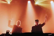 Kruder & Dorfmeister machen mehr als nur Musik: Mit ihren fragmentierten, atmosph&auml;rischen Mischungen aus Dub, Breakbeats und Jazz entf&uuml;hren sie ihr Publikum auf eine Reise ins Innere.