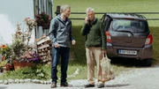 &Uuml;ber Franz (Heinz Marecek, r.) versucht Johannes Kern (Max Engelke, l.) herauszufinden, wo sich die Gruppe um Markus gerade befindet.