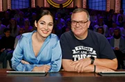 Rateteam-Kapit&auml;n Elton (r.) und Schauspielerin Nilam Farooq (l.) bilden ein Rateteam.