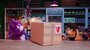 Moppi und MiWau wundern sich &uuml;ber das geheimnisvolle Paket in ihrer Leckerk&uuml;che.