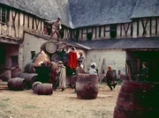 Musketier Pardaillan (G&eacute;rard Barry, o. M.) nimmt es mit vielen Leibw&auml;chtern des K&ouml;nigs auf.