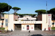 Das ber&uuml;hmte Filmstudio Cinecitt&agrave; an der Via Tuscolana