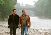 Leos (Henning Baum, r.) Ex-Freund Thorsten (Martin Rapold, l.) taucht wieder auf. Thorsten bereut die Trennung von Leo. Leos (Henning Baum, r.) Ex-Freund Thorsten (Martin Rapold, l.) taucht wieder auf. Thorsten bereut die Trennung von Leo.