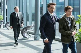 Jon Favreau (Happy Hogan), Robert Downey jr. (Tony Stark / Iron Man), Tom Holland (Peter Parker / Spider-Man).