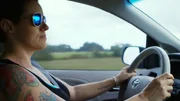 Charity im Auto.