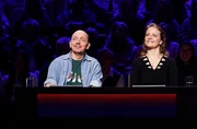 Rateteam-Kapit&auml;n Bernhard Ho&euml;cker (l.) und die Geigerin und Pianistin Julia Fischer (r.).