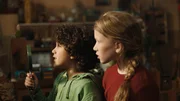 Saïd und Anna suchen einen Verdächtigen. Saïd und Anna suchen einen Verdächtigen.