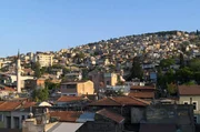 In der T&uuml;rkei leben mehr als 86 Millionen Menschen; zwischen 5.000 und 25.000 davon haben afrikanische Wurzeln. Vor allem an der K&uuml;ste des &Auml;g&auml;ischen Meeres gibt es eine afro-t&uuml;rkische Community.
