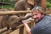 Paul O'Donoghue im Elefantenkrankenhaus.