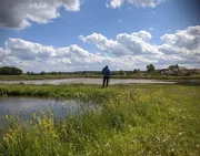 Thomas Malkmus auf Vogelsuche im Aischgrund.