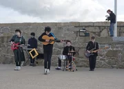 (v.l.n.r.) Eamon (Mark McKenna); Ngig (Percy Chamburuka); Eamon (Mark McKenna); Larry (Conor Hamilton); Garry (Karl Rice); Darren (Ben Carolan);