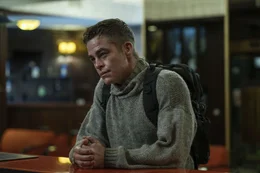 James (Chris Pine)