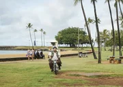 Jerry Ortega (Jorge Garcia) naht, um das mystische Grab des hawaiianischen Königs zu finden - doch er weiß nicht worauf er sich einlässt ... Jerry Ortega (Jorge Garcia) naht, um das mystische Grab des hawaiianischen Königs zu finden - doch er weiß nicht worauf er sich einlässt ...