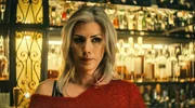 Blum wird von der Polizei gesucht und bittet Mariah (Hayal Kaya) in ihrem Nachtclub um Hilfe, sie zu verstecken. Blum wird von der Polizei gesucht und bittet Mariah (Hayal Kaya) in ihrem Nachtclub um Hilfe, sie zu verstecken.