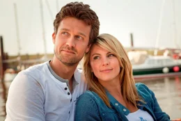 Wayne Carpendale (Finn Sieveking), Luise B&auml;hr (Caro).