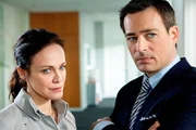 Sonja Kirchberger (Alexandra Vanderbilt), Jan Sosniok (Frank).