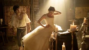 Aladin (Mido Kotaini), Chantal (Jella Haase).