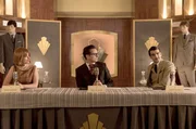 v.l.n.r.: Patricia M&aacute;rquez (Miriam Giovanelli), Ra&uacute;l de la Riva (Asier Etxeandia), Humberto Santamar&iacute;a (Aitor Luna)
