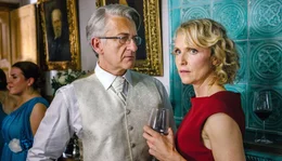 Eigentlich eine vielversprechende Liaison: Eva (Juliane K&ouml;hler) und ihr Chef (Dominic Raacke).