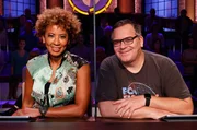 Moderator Kai Pflaume und seine Rateteam-Kapit&auml;ne begr&uuml;&szlig;en in dieser Sendung den Schauspieler Dieter Hallervorden und die Fernsehmoderatorin Arabella Kiesbauer.