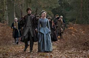 Peter (Nicholas Hoult, l.), Catherine (Elle Fanning, r.) Peter (Nicholas Hoult, l.), Catherine (Elle Fanning, r.)