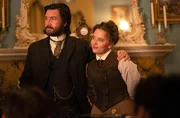 Sam Hardacre (Liam McMahon, l.), Liza Hardacre (Shannon Lavelle, r.)