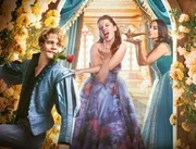 v.li.: Prinz Bosco (Max von der Groeben), Chantal (Jella Haase), Zeynep (Gizem Emre).