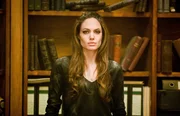 Fox (Angelina Jolie)