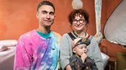 Hier lebt sie mit ihrem Mann Jan Fiege und ihren drei Kinder Fiete, Lenz und Karl seit zwei Jahren, nachdem sie aus Berlin hierher aufs Land gezogen sind.