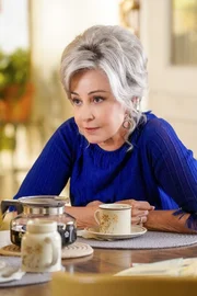 Annie Potts (Constance 'Meemaw' Tucker). Annie Potts (Constance 'Meemaw' Tucker).