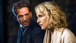 Eva (Juliane K&ouml;hler) und Tom (Marc Benjamin) sprechen sich aus.