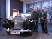 Dr. Helmut Hofmann (rechts) hat eine teure Leidenschaft: Er sammelt historische Maybach Limousinen.