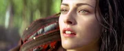 Kristen Stewart (Snow White).