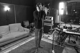 Exklusiver Einblick: S&auml;nger Campino, Frontmann der Toten Hosen, singt im Studio einen neuen Song ein.