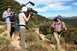 Dreharbeiten auf dem Pacific Crest Trail: Ingo Zamperoni in S&uuml;dkalifornien - nahe der Mojave W&uuml;ste.