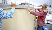 Auf Als wurde aus dem Lehrer ein Segelmacher: Volker Hinrichsen ist mit seiner Familie ausgewandert und lebt nun ein völlig neues Leben. Auf Als wurde aus dem Lehrer ein Segelmacher: Volker Hinrichsen ist mit seiner Familie ausgewandert und lebt nun ein völlig neues Leben.