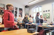 Gemeinsames Singen vor dem Unterricht ist Alltag im Landesgymnasium. Gemeinsames Singen vor dem Unterricht ist Alltag im Landesgymnasium.