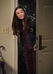 Kate Burns (Grace Kaufman)
