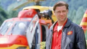 Thomas W&auml;chter (Manfred St&uuml;cklschwaiger) wartet auf den n&auml;chsten Einsatz.