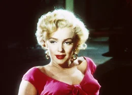 Die attraktive Loomis (Marilyn Monroe) plant zusammen mit ihrem Geliebten, ihren kranken Ehemann zu ermorden ...