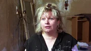Friseurmeisterin Sabine (43) findet endlich ihr Traumhaus, in dem sie wohnen und arbeiten will: einen alten Gasthof mit 300qm Wohnfläche Friseurmeisterin Sabine (43) findet endlich ihr Traumhaus, in dem sie wohnen und arbeiten will: einen alten Gasthof mit 300qm Wohnfläche